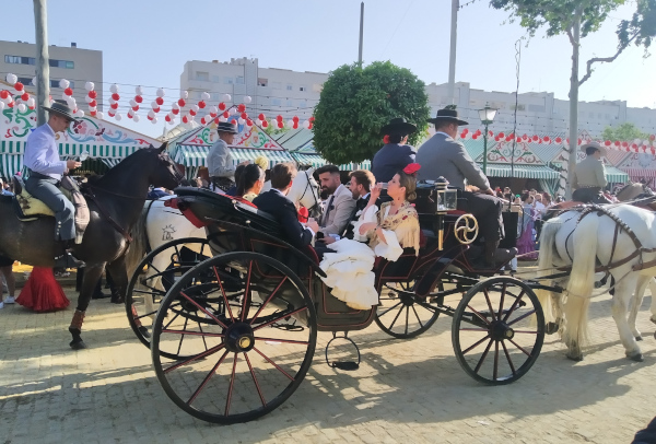 Phrasal verbs and the April Fair 4